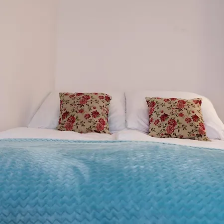 Апартаменты Pod Swierkiem - Pet Friendly - 2 Osobne Dla Max 5 Osob - Space *