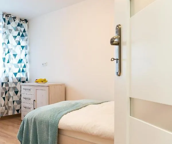 Pod Swierkiem - Pet Friendly - 2 Osobne Dla Max 5 Osob - Space Jelenia Góra